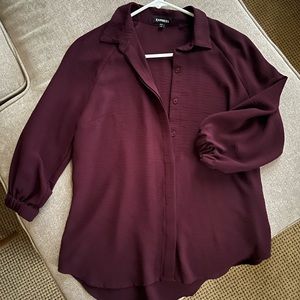 Express button up shirt, puff sleeves with elastic cuffs